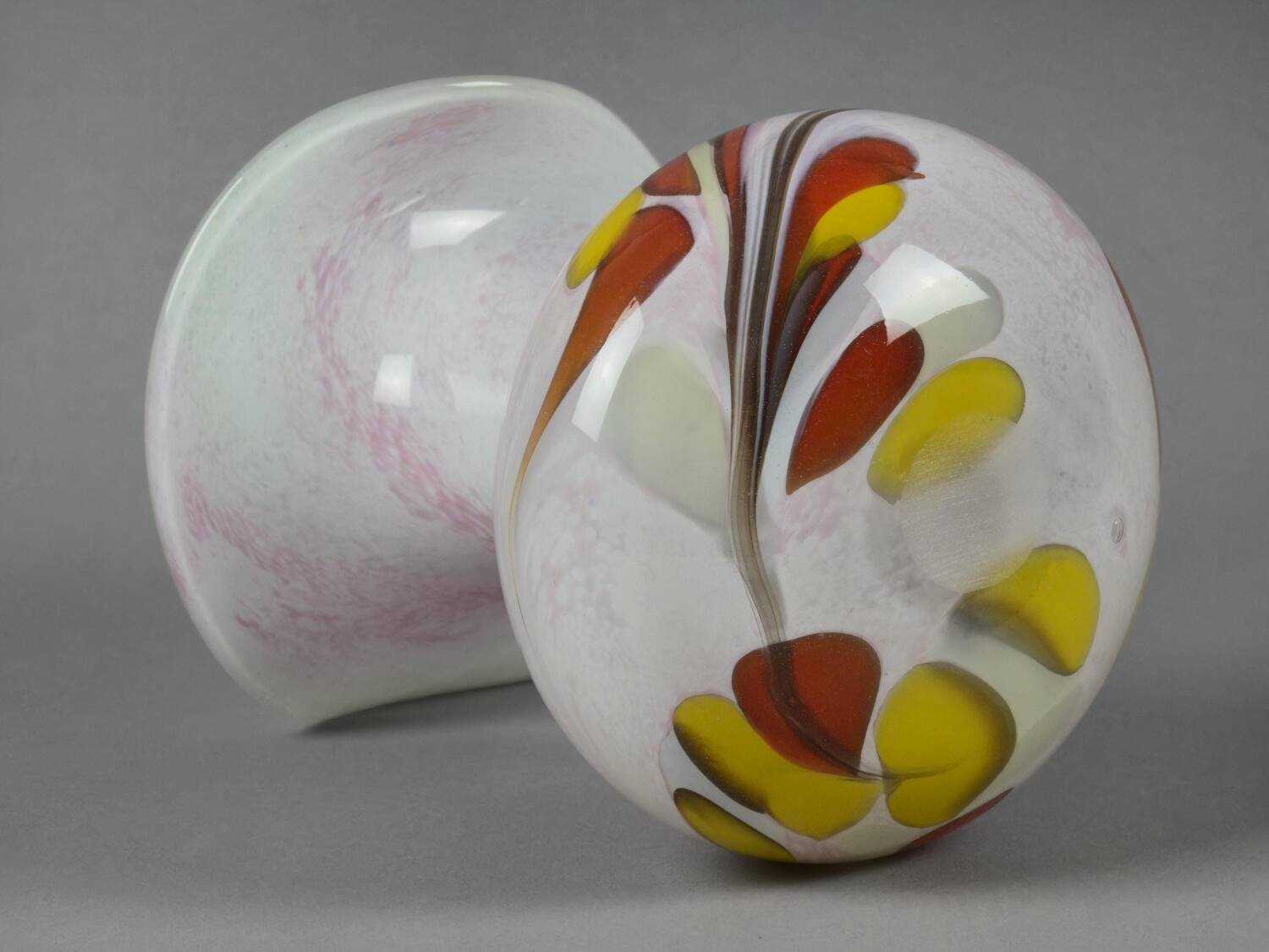 Vase vintage willingen des années 1990, en verre d'art soufflé à la bouche et fait main.