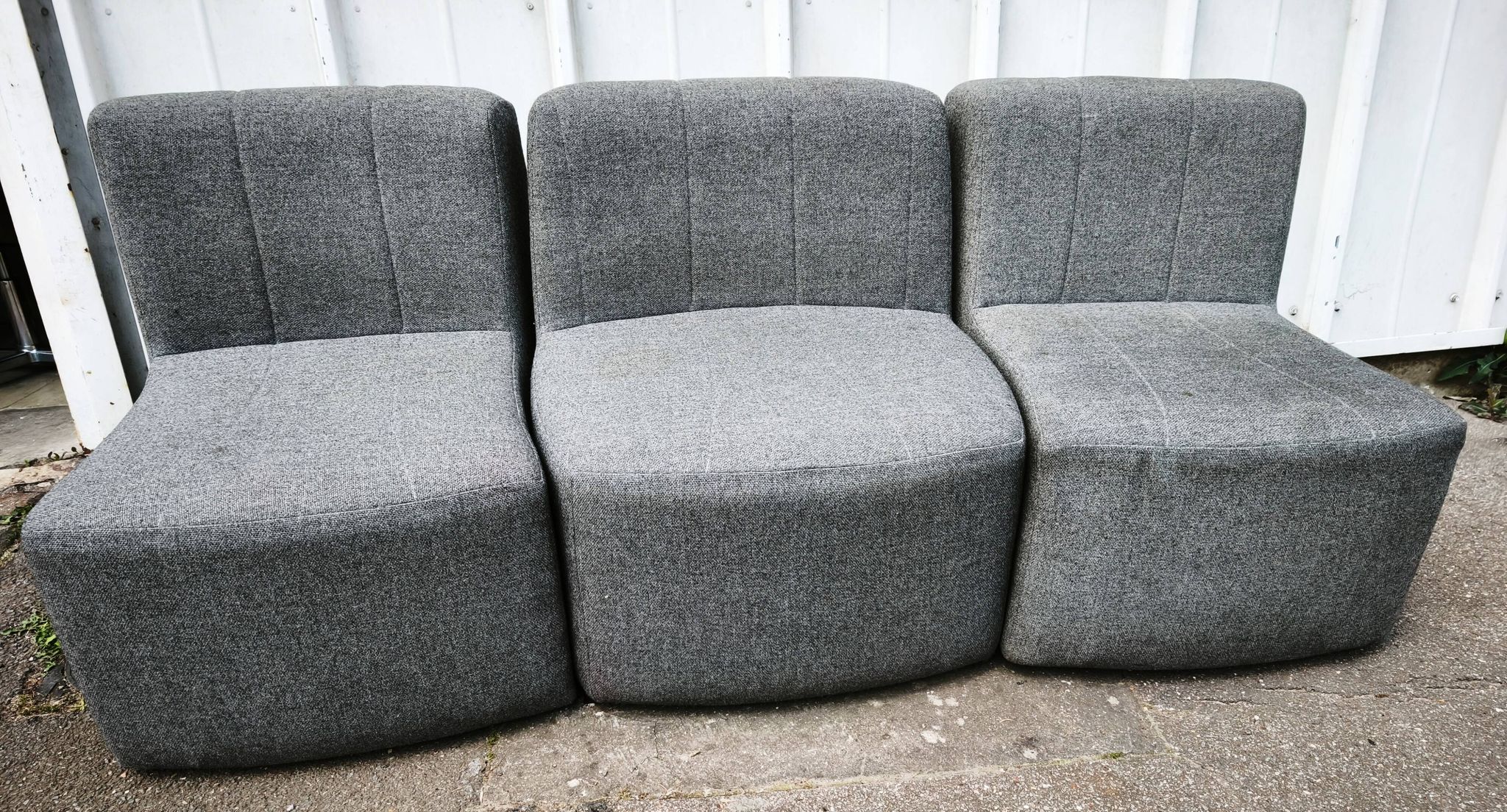 Design reception bench