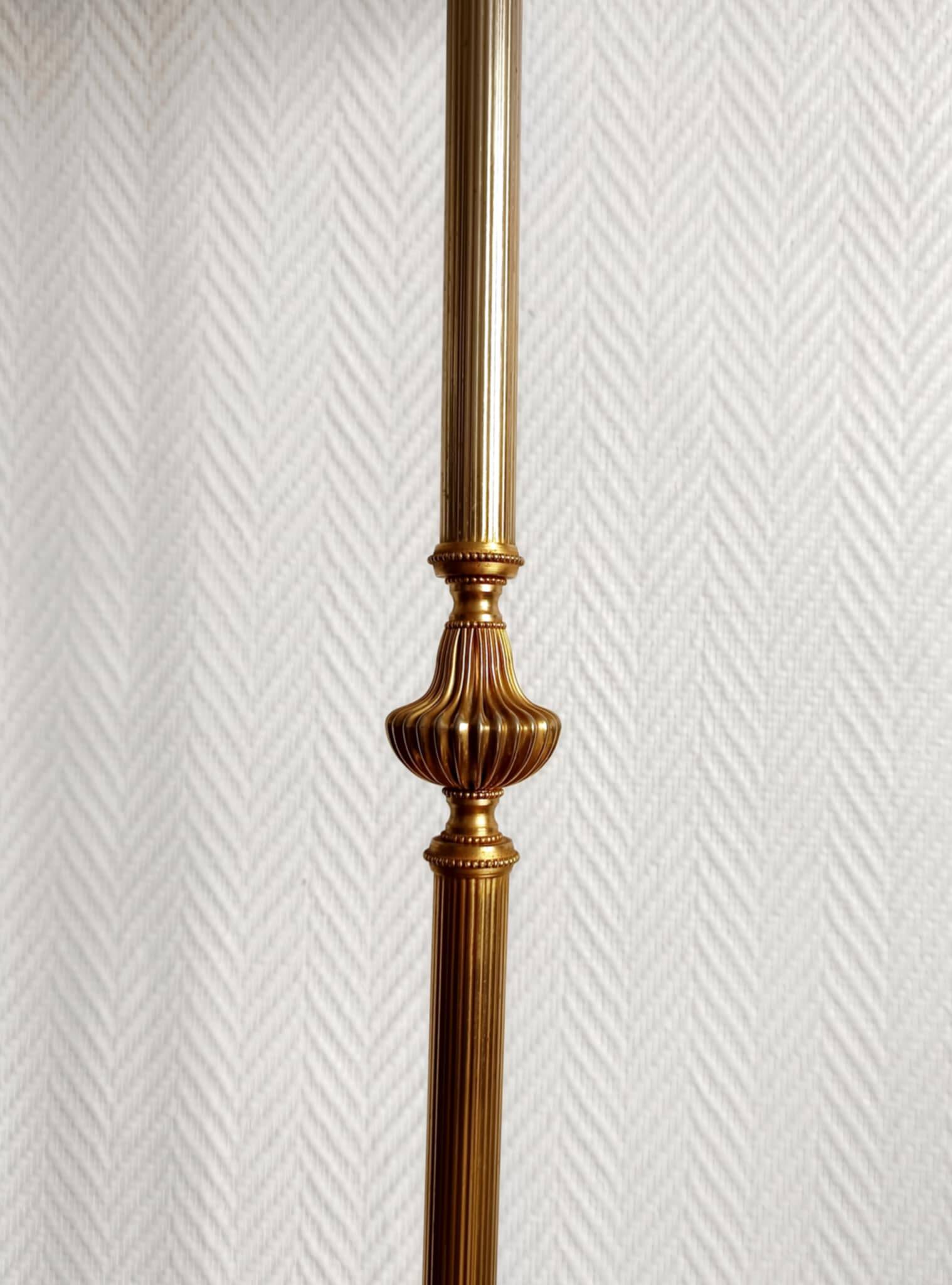 Lampadaire métal doré style Louis XV