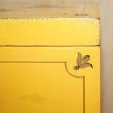 Antique Japanese commode hand-painted and lacquered.