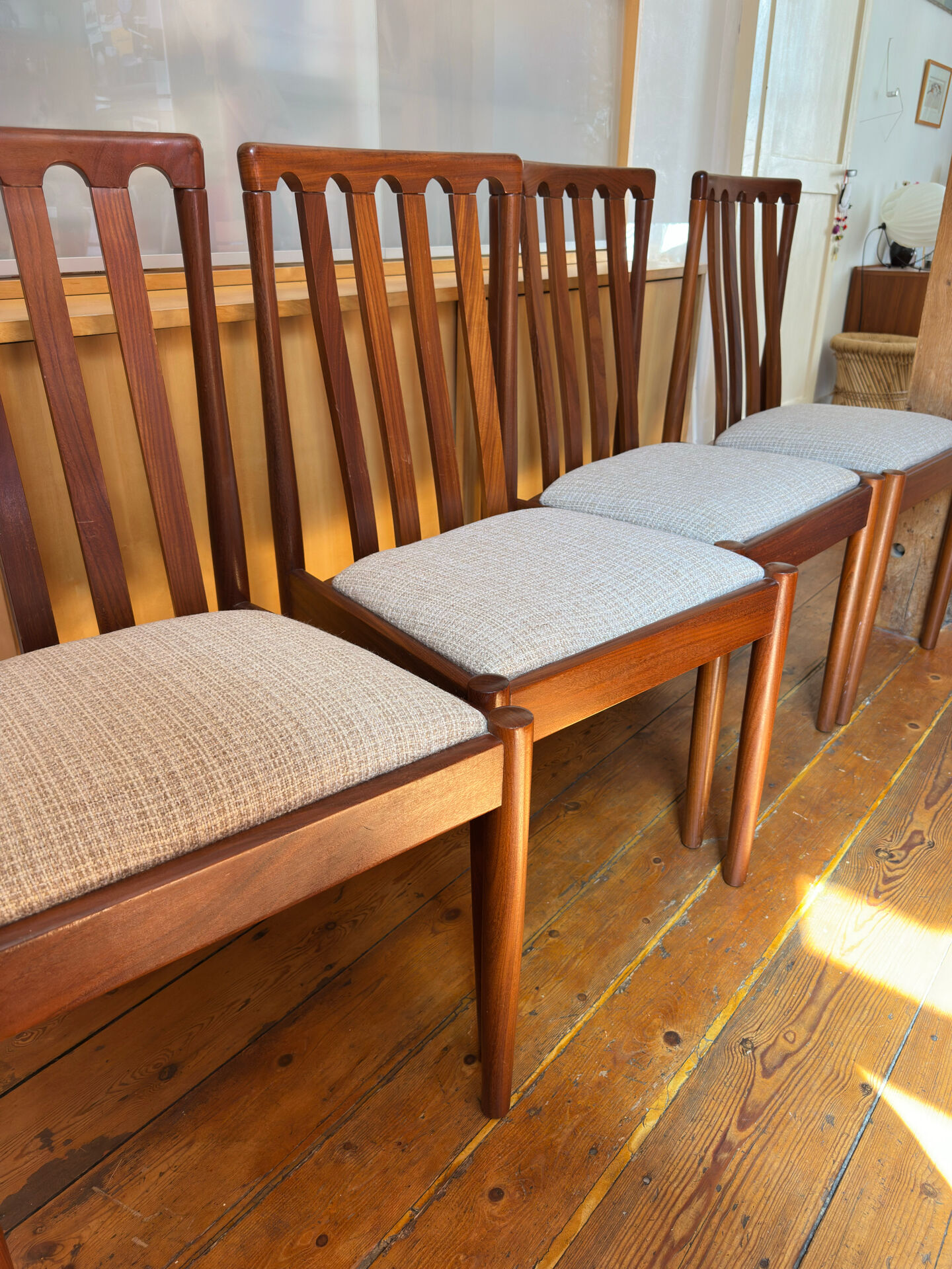 Lot de quatre chaises Meredew