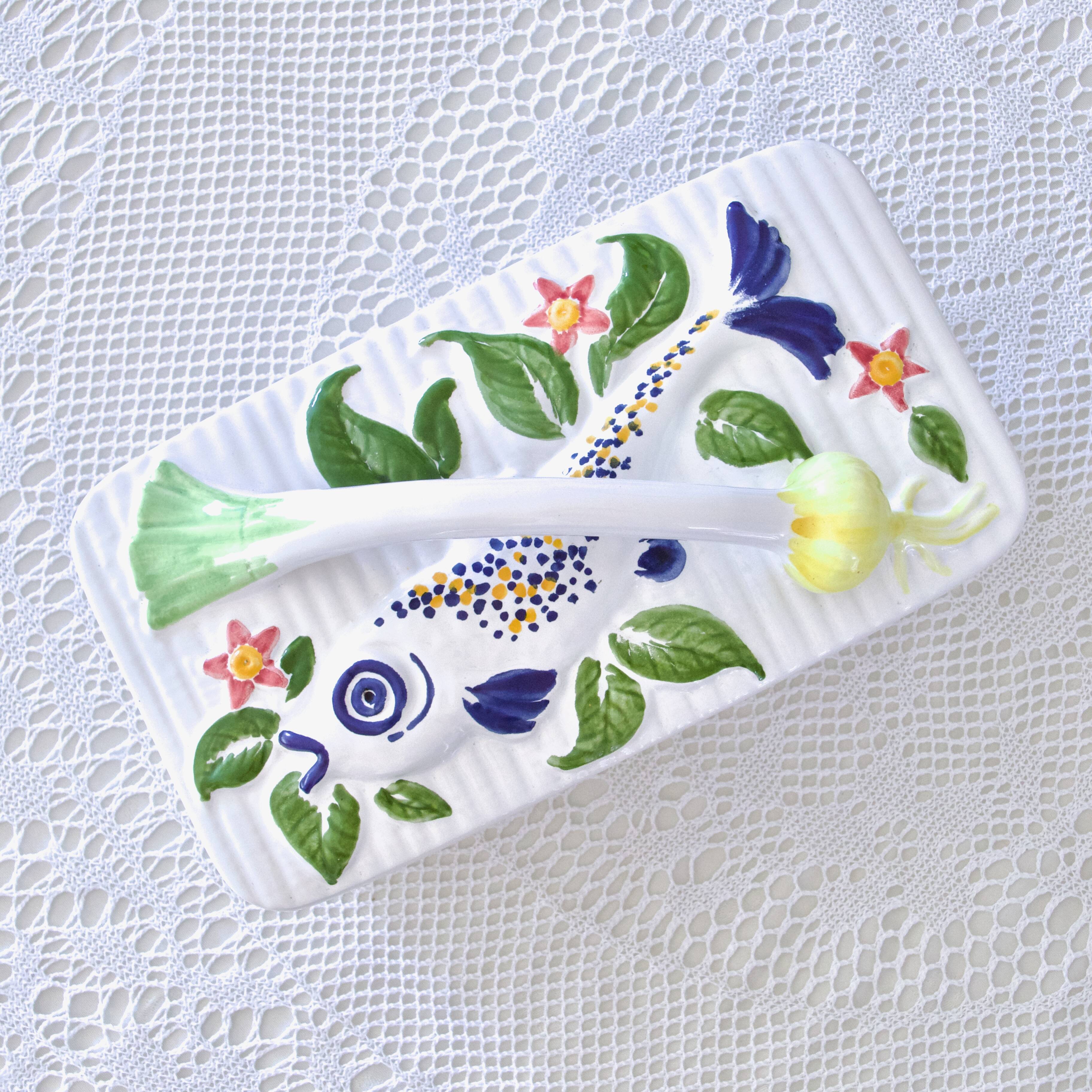 Large antique Schramberger majolica collector's box / terrine