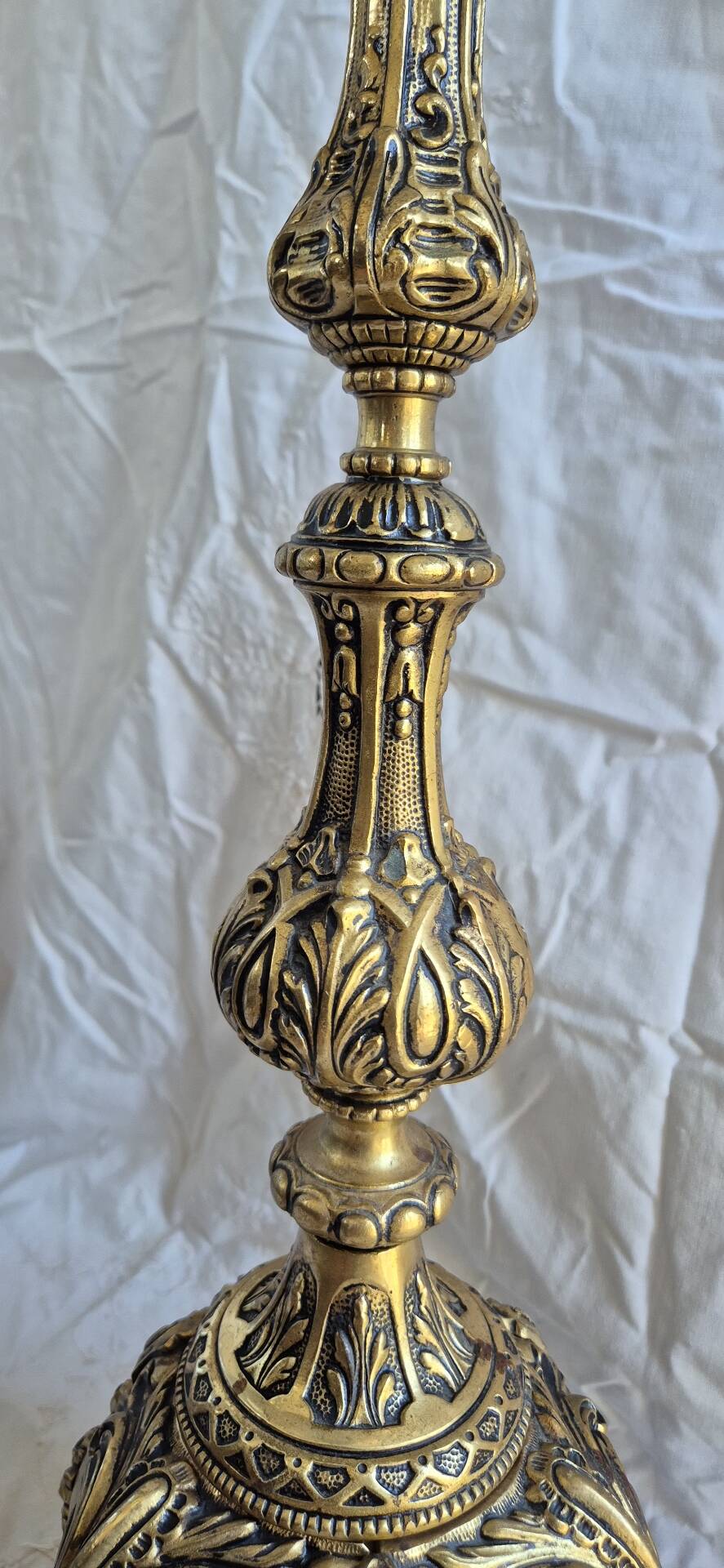 Rococo / Louis XVI brass tripod floor lamp, gilded
