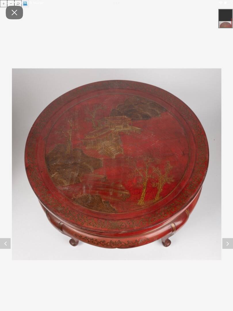 Chinese coffee table in red lacquered wood
