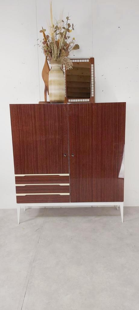 Commode vintage marron écru blanc