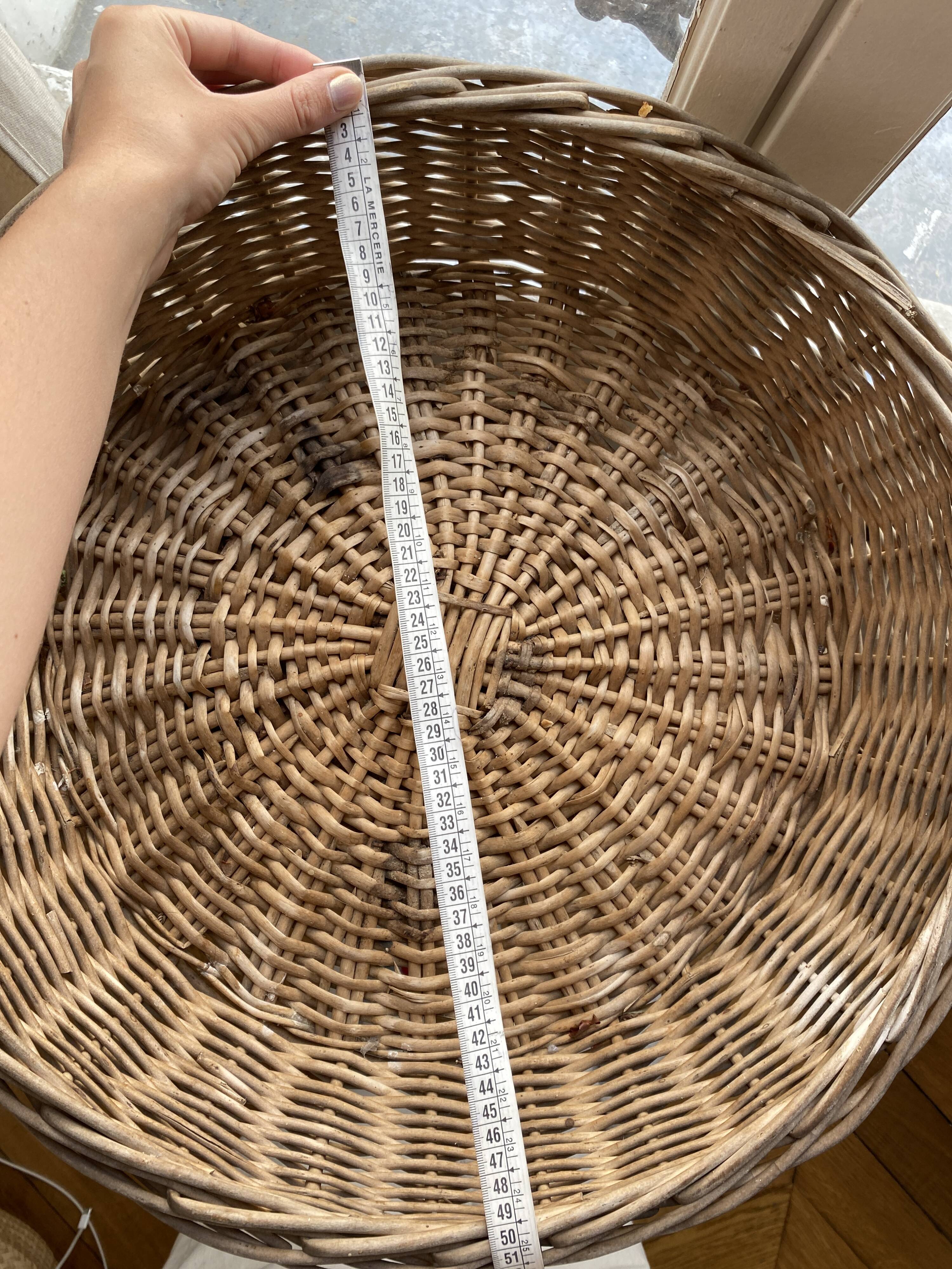 Wicker rattan bowl