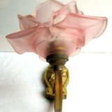 Art Deco wall light gilded bronze carved with cherries, pink tulip Rose in pink glass paste