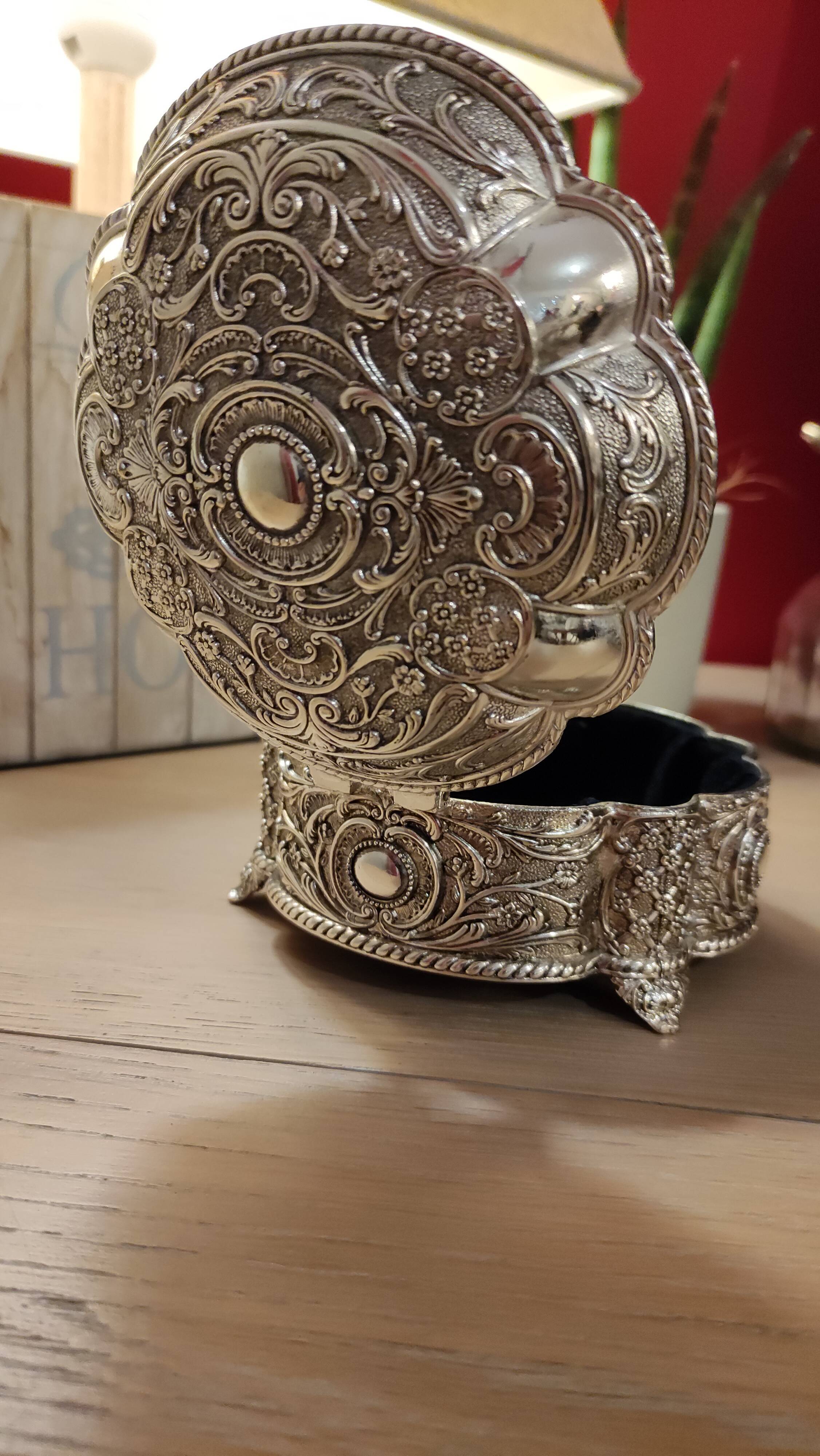 Beautiful silver metal jewelry box
