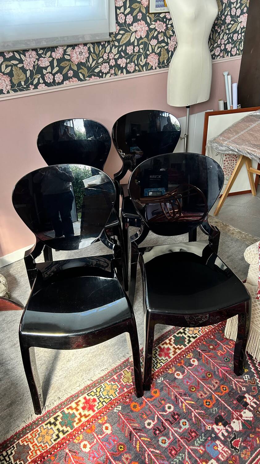 4 Queen chairs 650 Pedrali