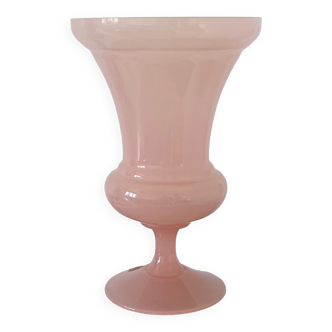 Vase en opaline