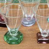 Set of 5 designer wine glasses, colored feet