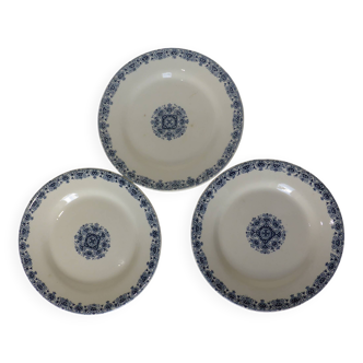 3 Gien dinner plates, Montmorency pattern 220606