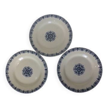 3 Gien dinner plates, Montmorency pattern 220606