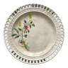 Assiette ajourée en faïence fine, opaque de Lunéville, peinture de fleurs datée de 1887