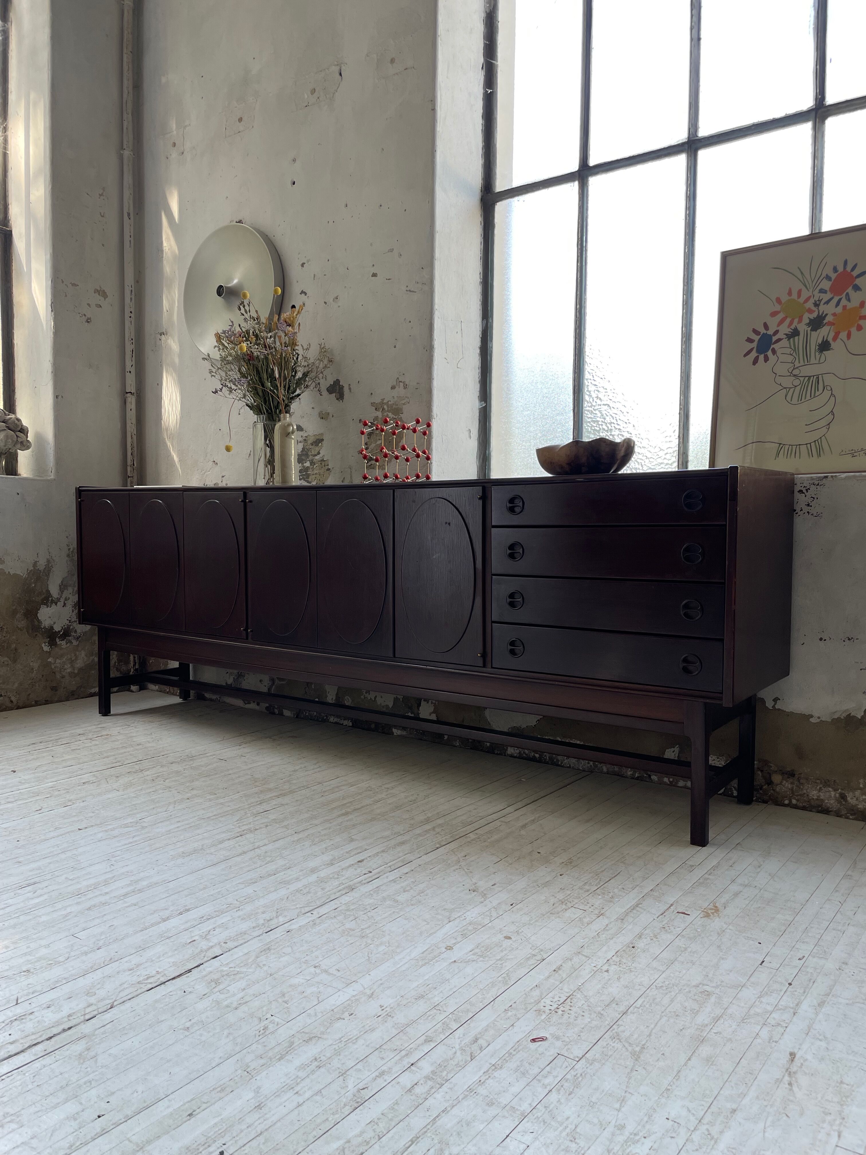 Walnut row Roche Bobois 240 cm