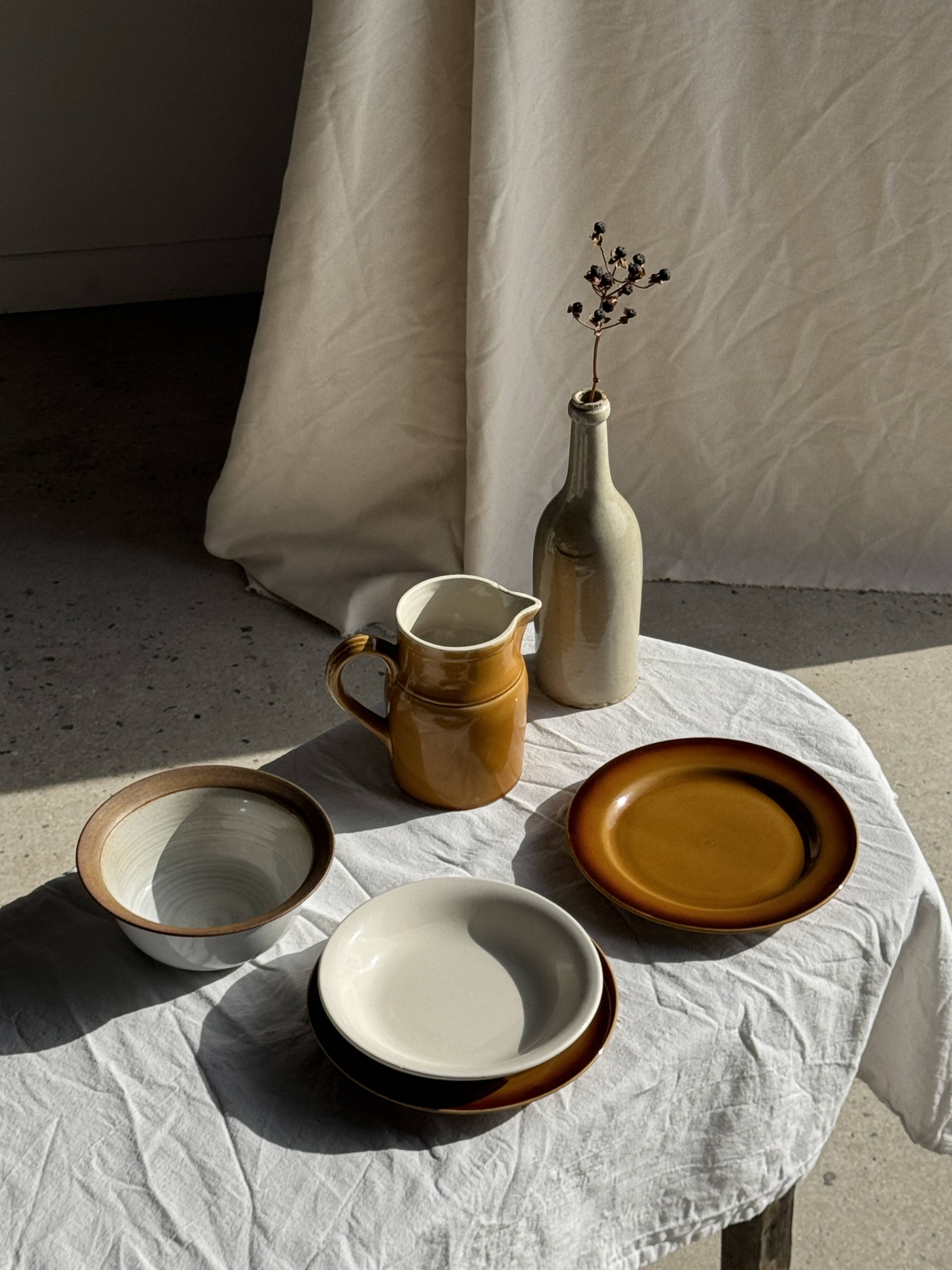 Bouteille vintage en grès beige moucheté H31