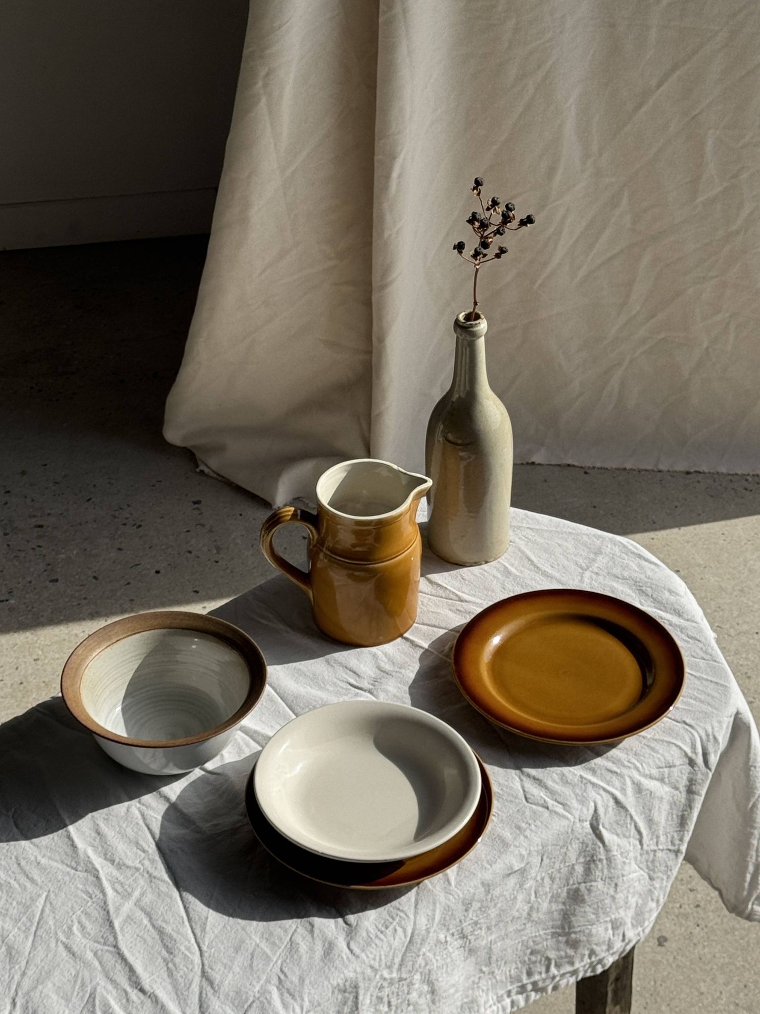 Bouteille vintage en grès beige moucheté H31