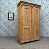 Large English wardrobe in solid pine (renovated)