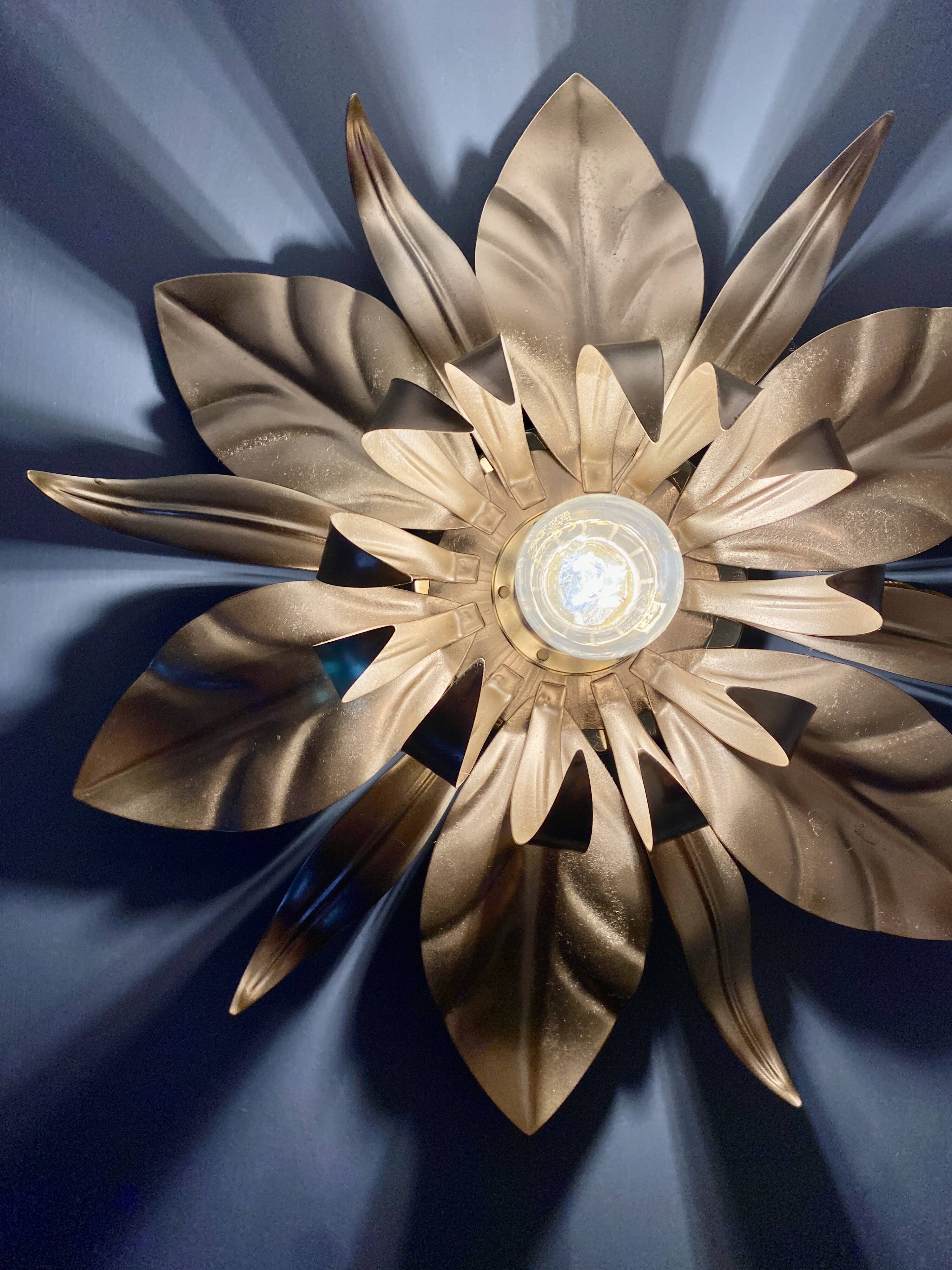 Vintage wall light in gold metal