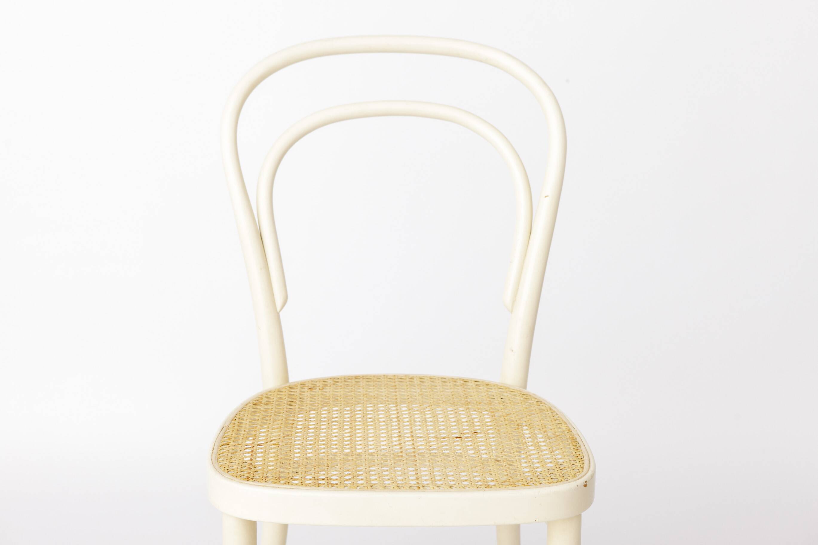 Vintage Bentwood Chair in the Style of Thonet Model 214, 1960s, Beechwood