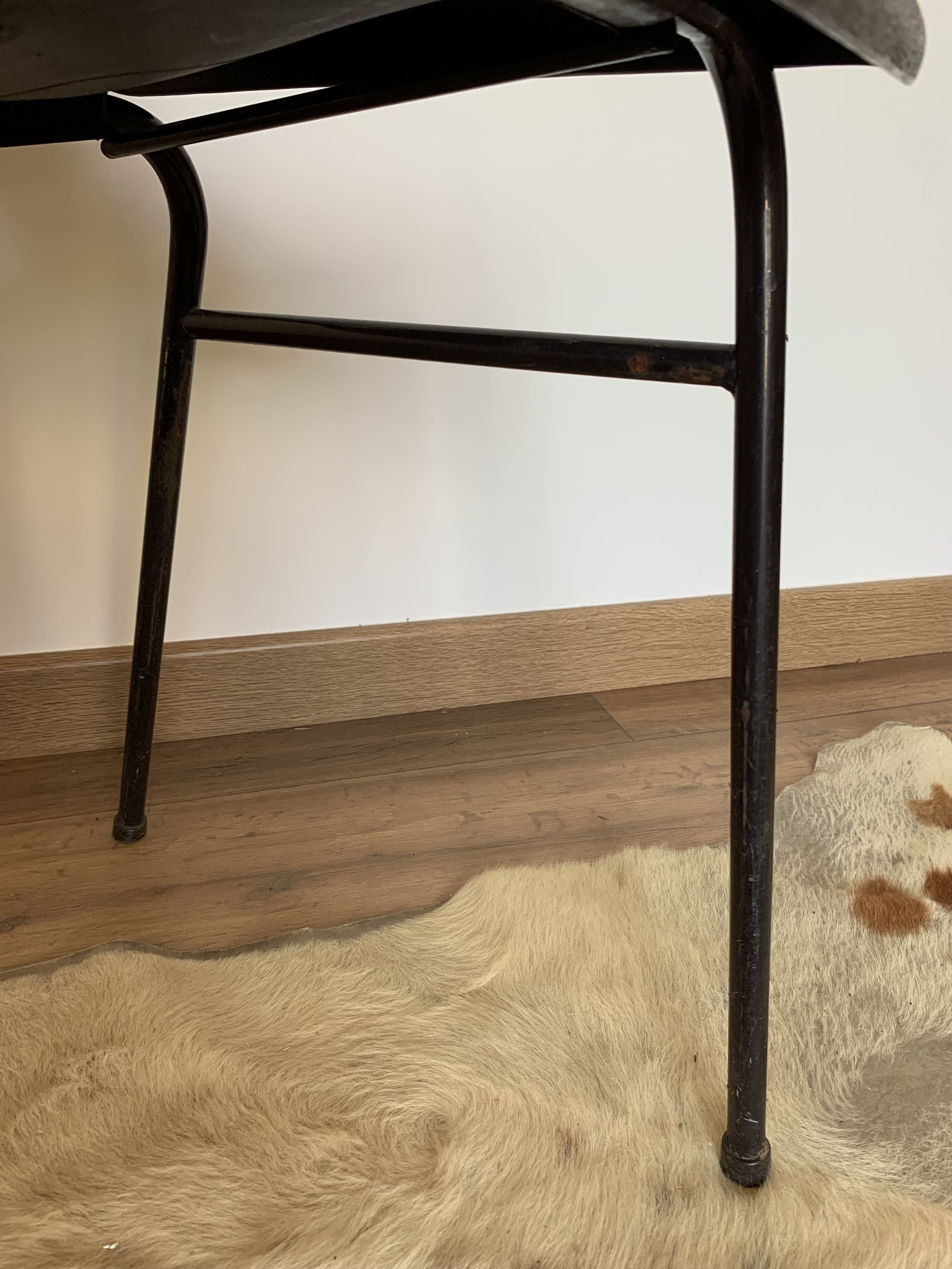 Chaise coque plastique marque Sitting