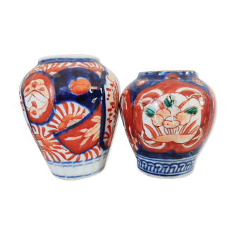 Set of two miniature vases imari japan meiji