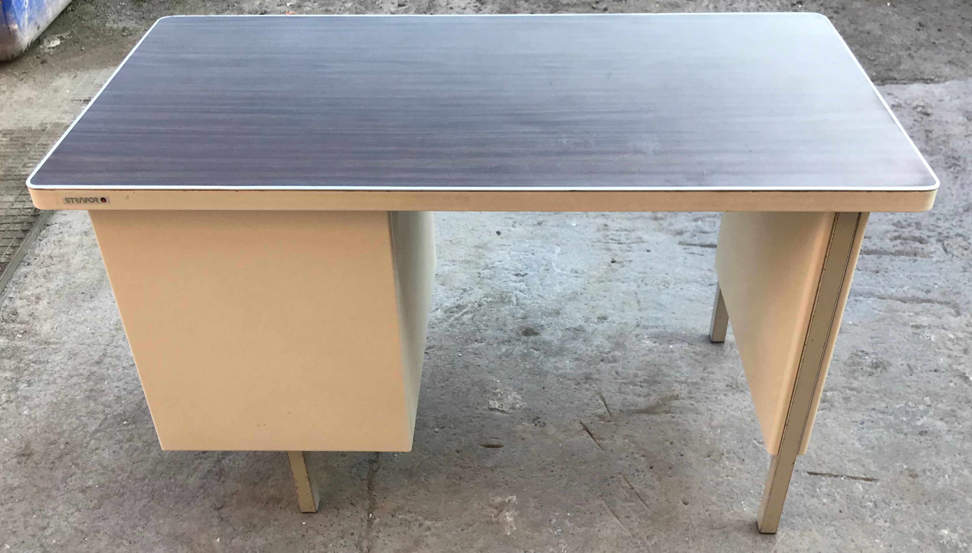 SRAFOR Industrial Office