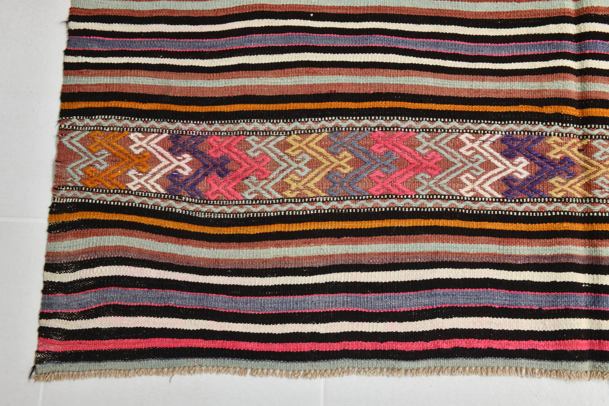 5x8 Multicolor Kilim Rug, Striped Rug, Antique Kilim 60s 160x232Cm