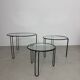 Ensemble de 3 tables gigognes minimalistes en fil de fer et verre, années 1970-1980