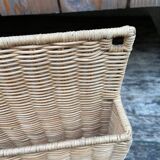 Wicker wall mail door