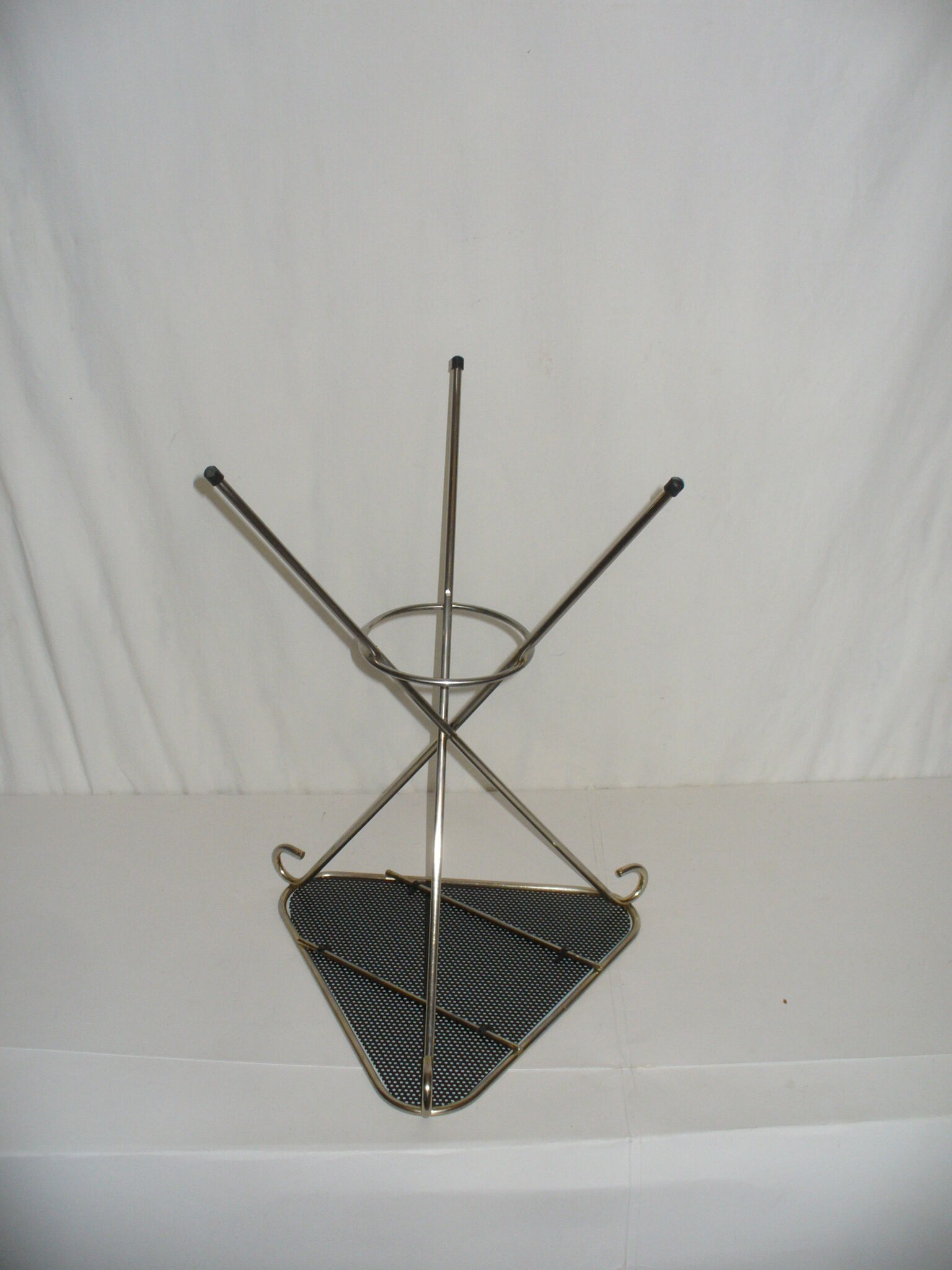 Tripod selette from the 50s