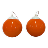 Paire de suspensions boules en opaline orange, France vers 1970