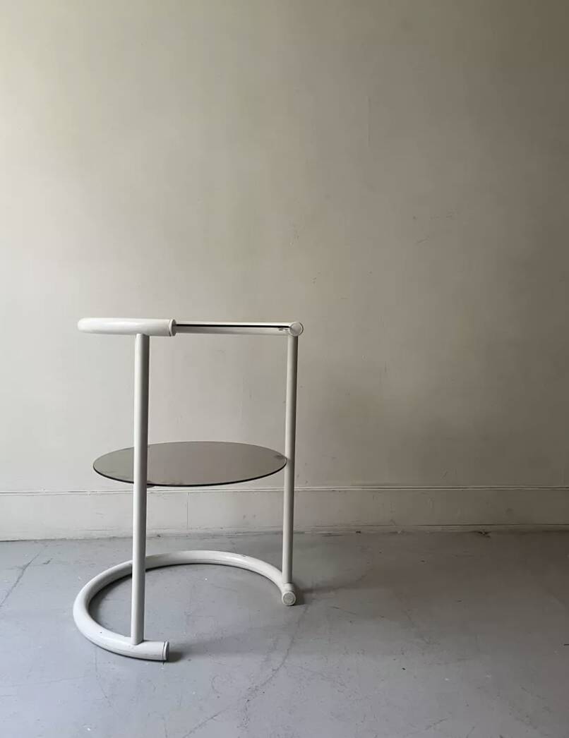 Tubular space age serving table in white metal and pink smoked glass, 1970s design