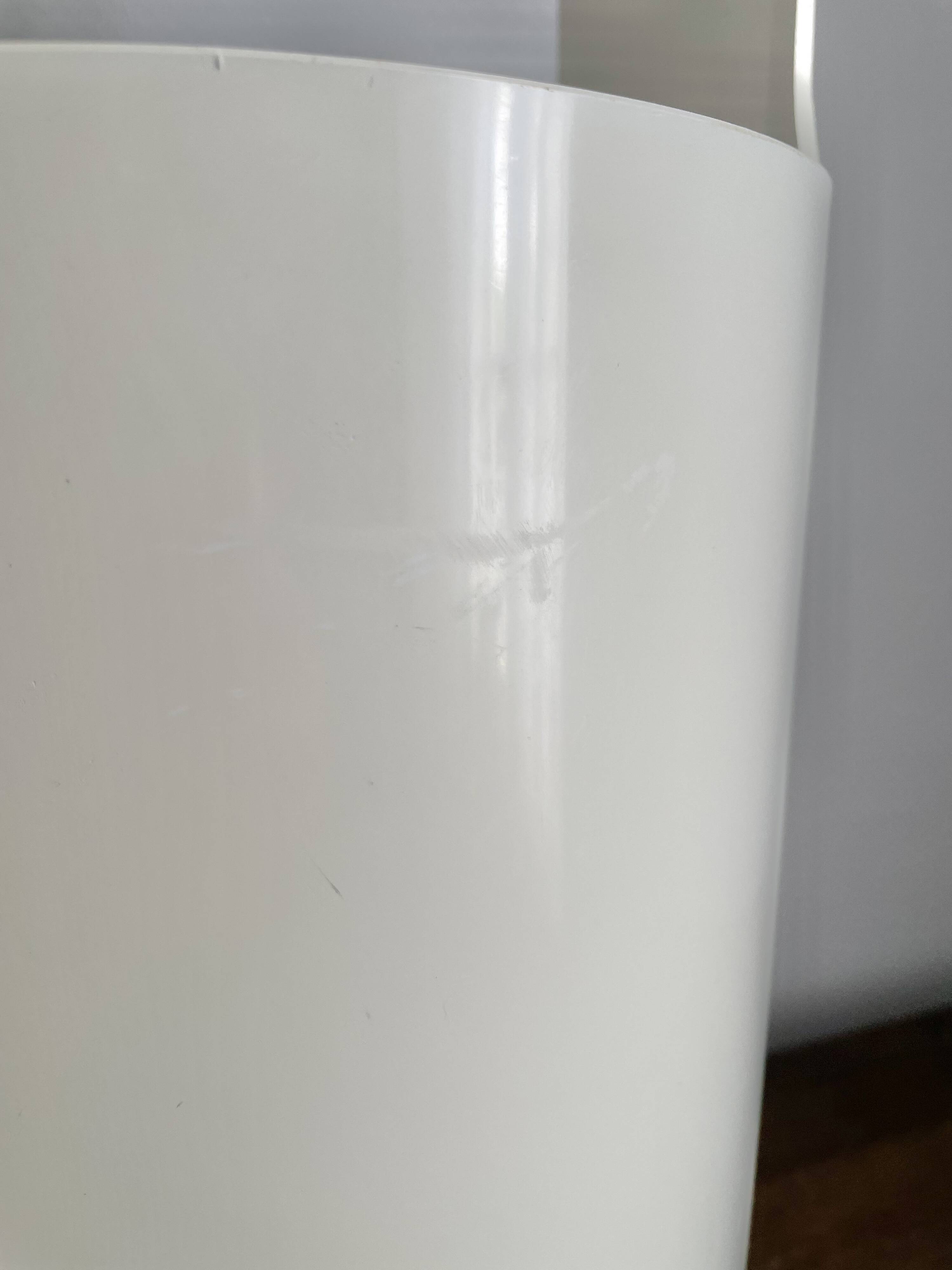 Kartell Gino Colombini white plastic umbrella stand from the 70s