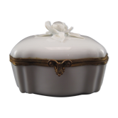 Box jewel box in porcelain of Limoges Maison COQUET décor à la Rose XX ème