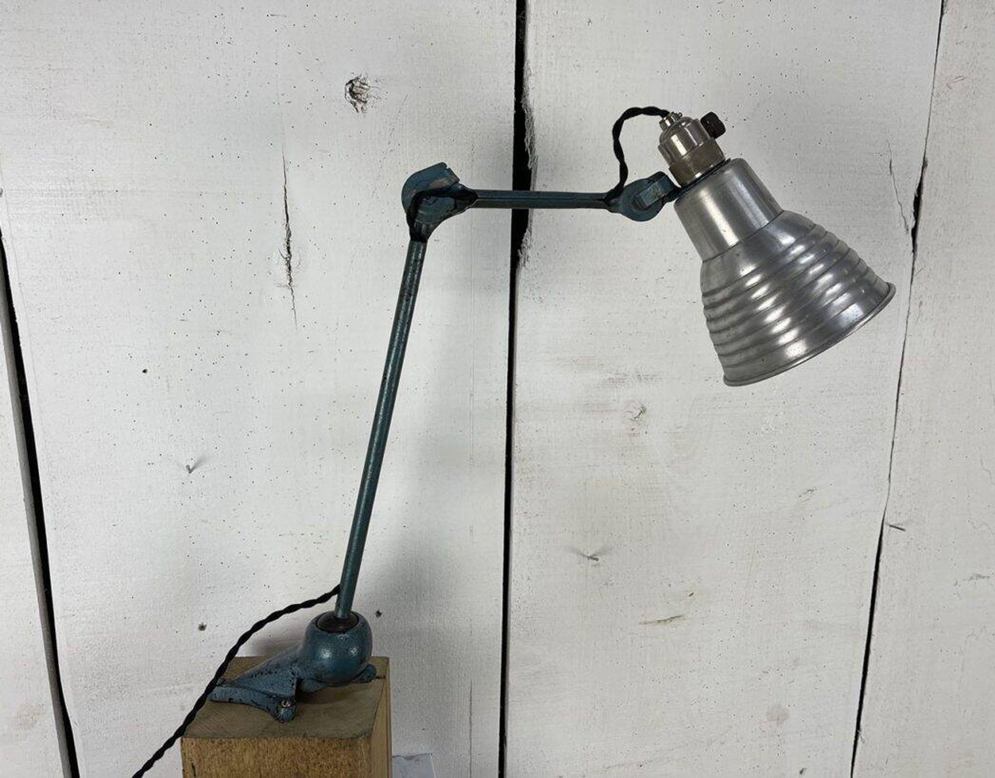 Vintage Gras Ravel lamp n°201 blue patina