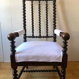 Fauteuil à haut dossier de style Louis XIII