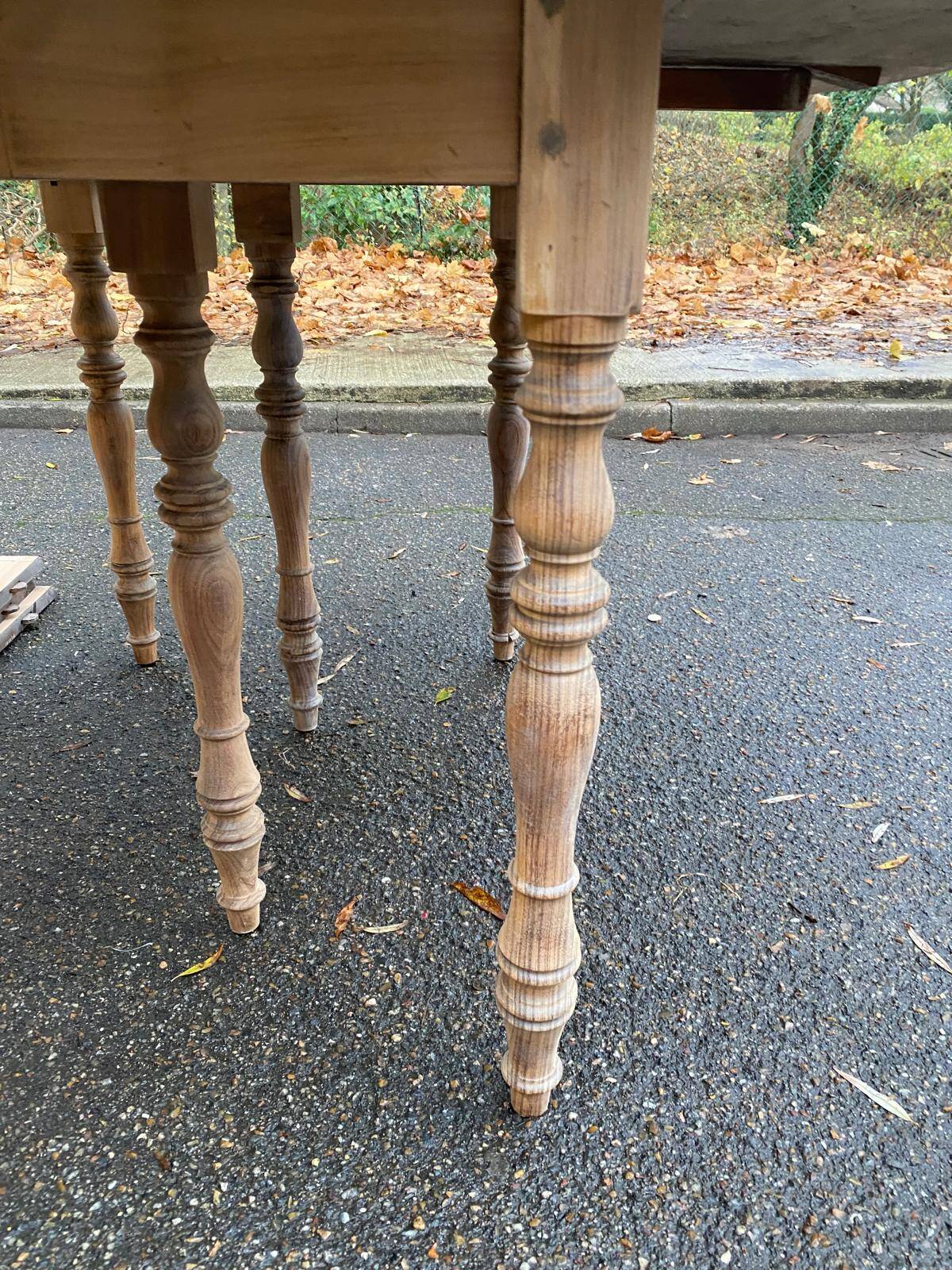 19th century Louis Philippe extendable round dining table, restored in wood, 230