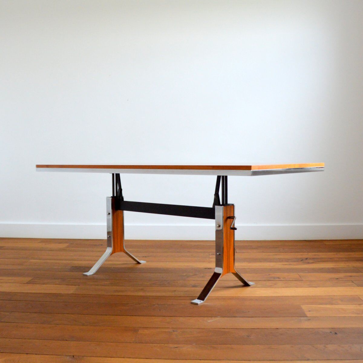 Transformable table 60/70