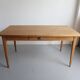 Table de ferme rénovée