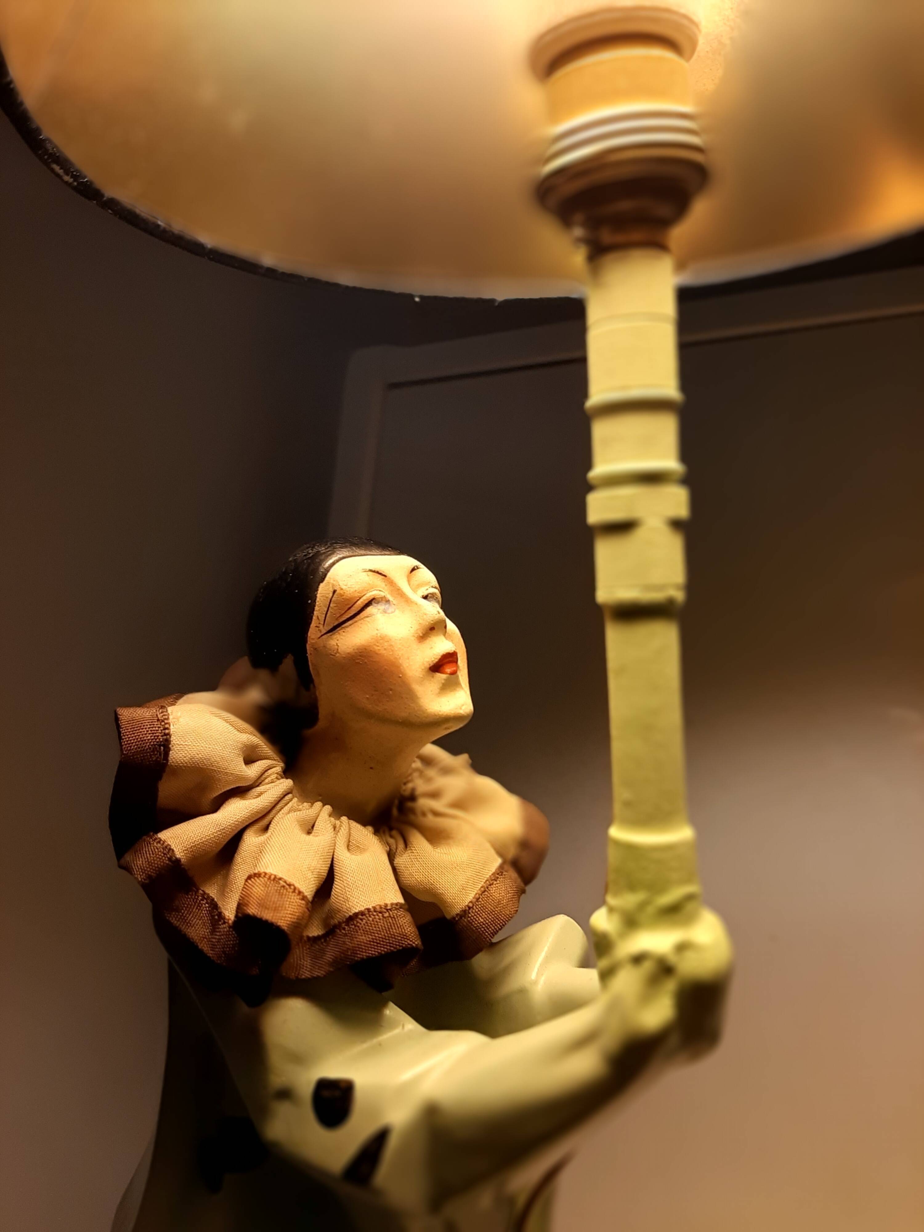 Harlequin-Pierrot art deco cubist lamp