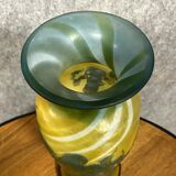Vase in glass paste with trendy parakeets in a flowery universe signed Gallé