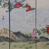 3 sliding panels printed on paper