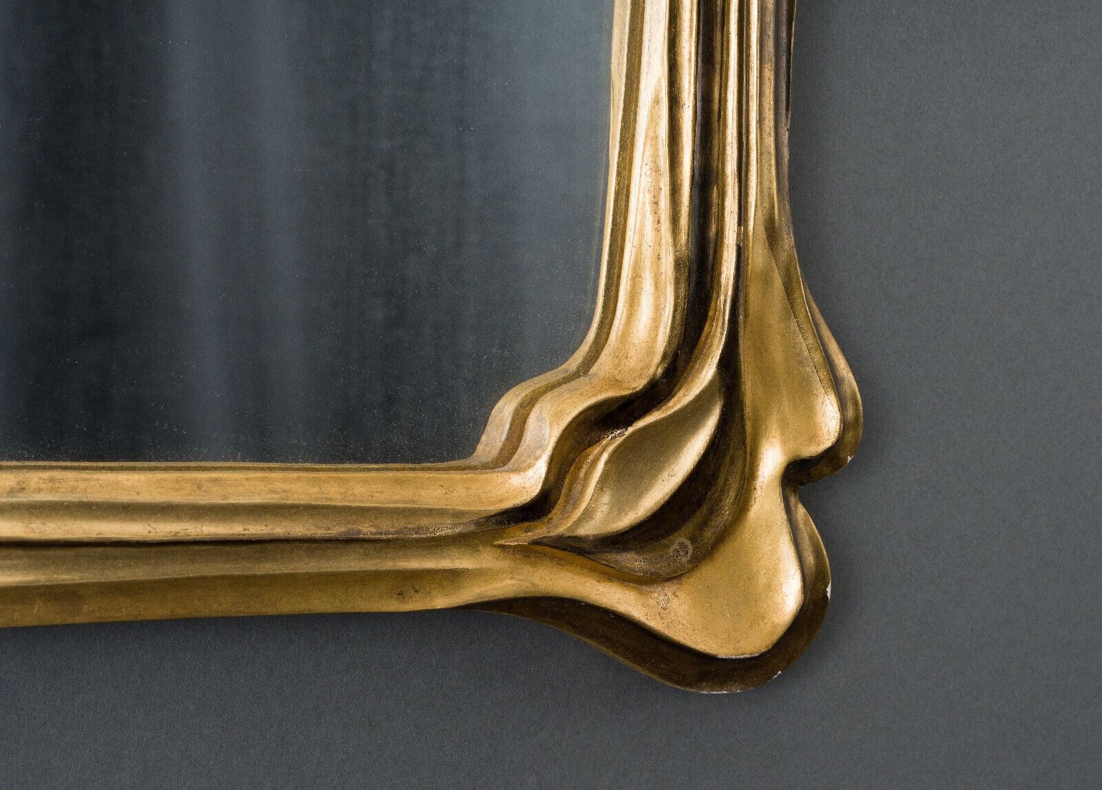 Miroir 1900 art nouveau style nouille décor floral bois doré