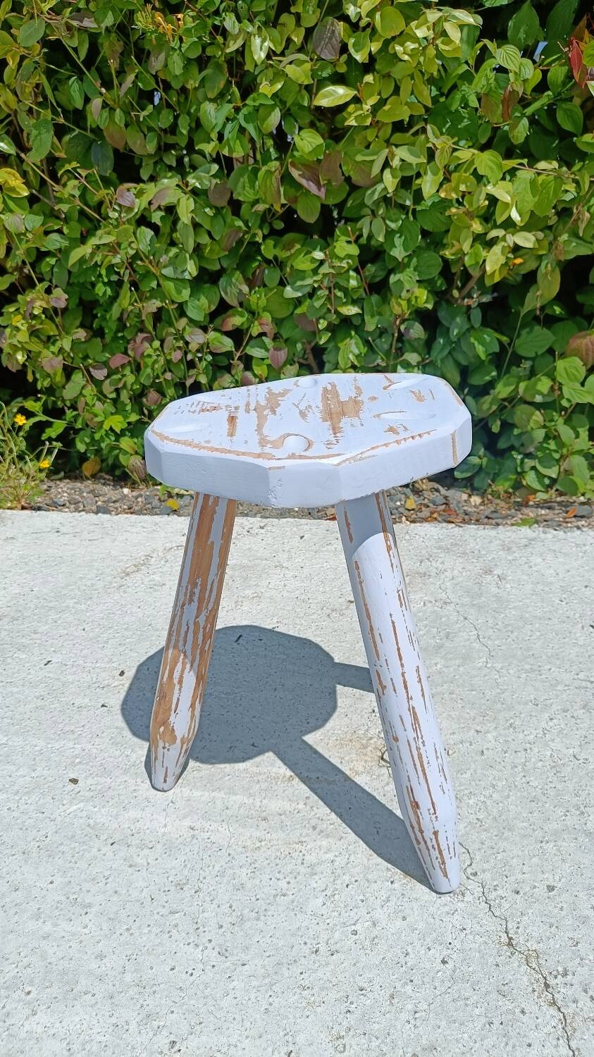 Vintage tripod stool
