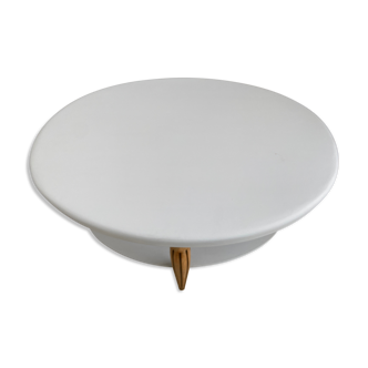 Serving table