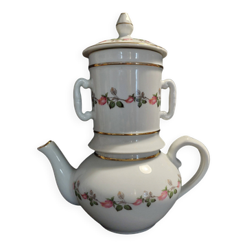 Vintage porcelain coffee pot Apilco fireproof porcelain from the 1960s.
