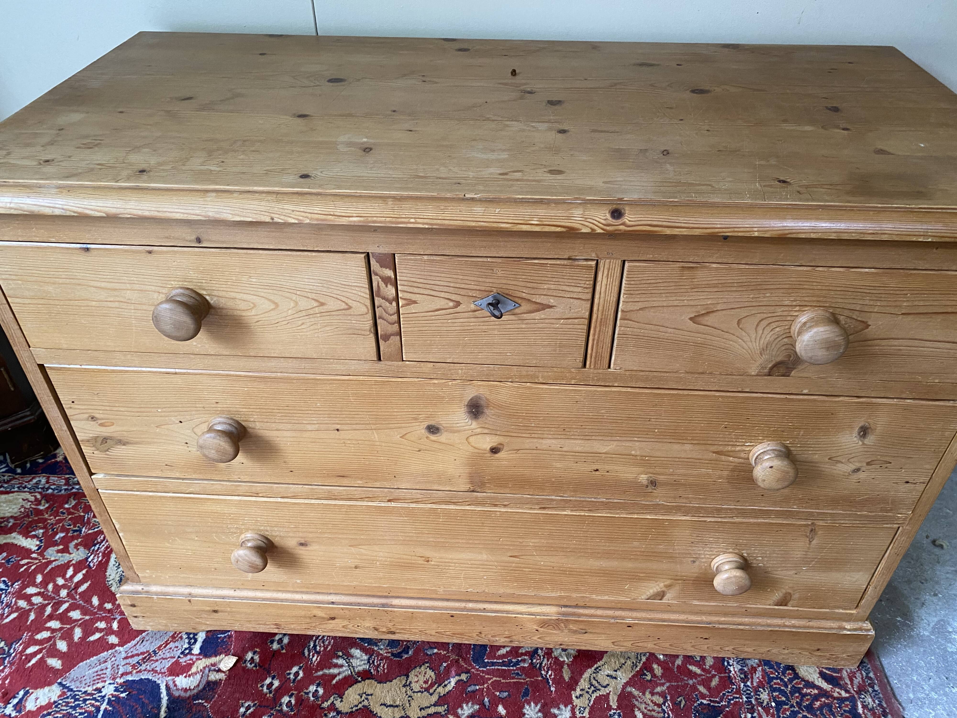 English dresser 5 pine drawers