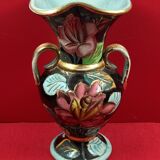 Flowered vase with gold accents or Vallauris, approximately 30 cm - signature to be identified.