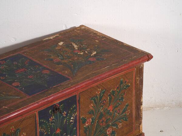 Antique wedding chest with polychrome floral motifs (circa 1860) #104